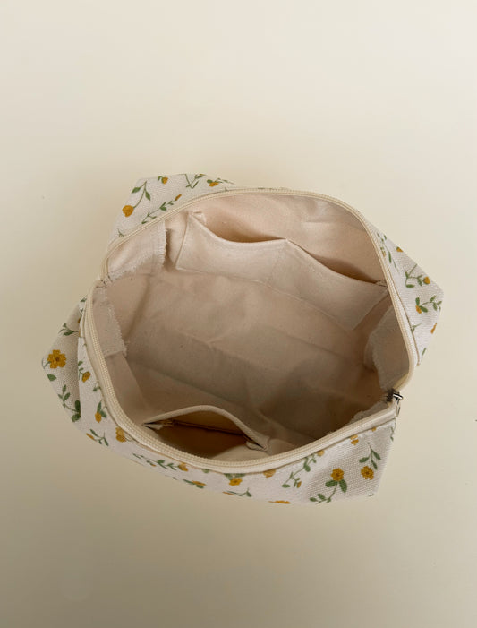 Buttercup Essentials Pouch